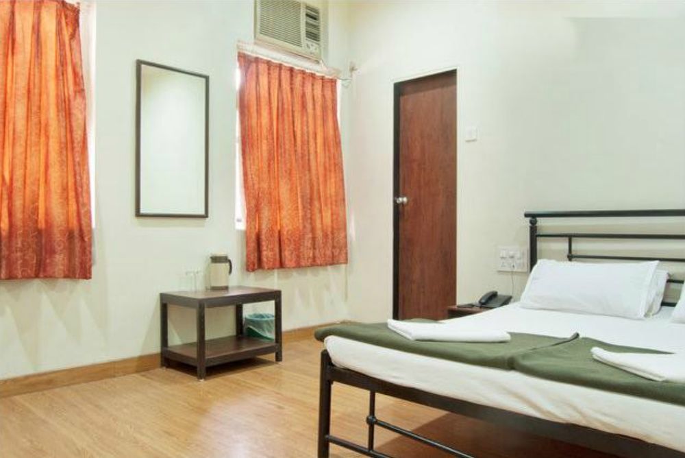 Hotel Kumkum 2*
